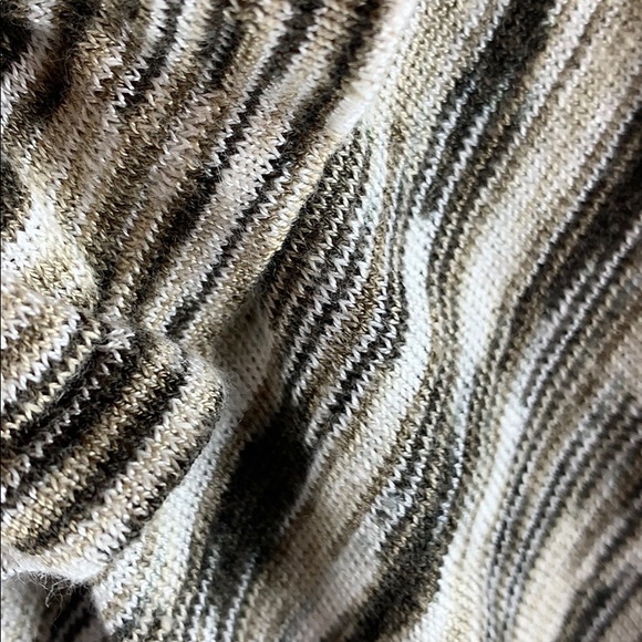 BANANA REPUBLIC | Ruffled Boatneck Stretchy Heathered Short-Sleeved Sweater - Picture 6 of 8